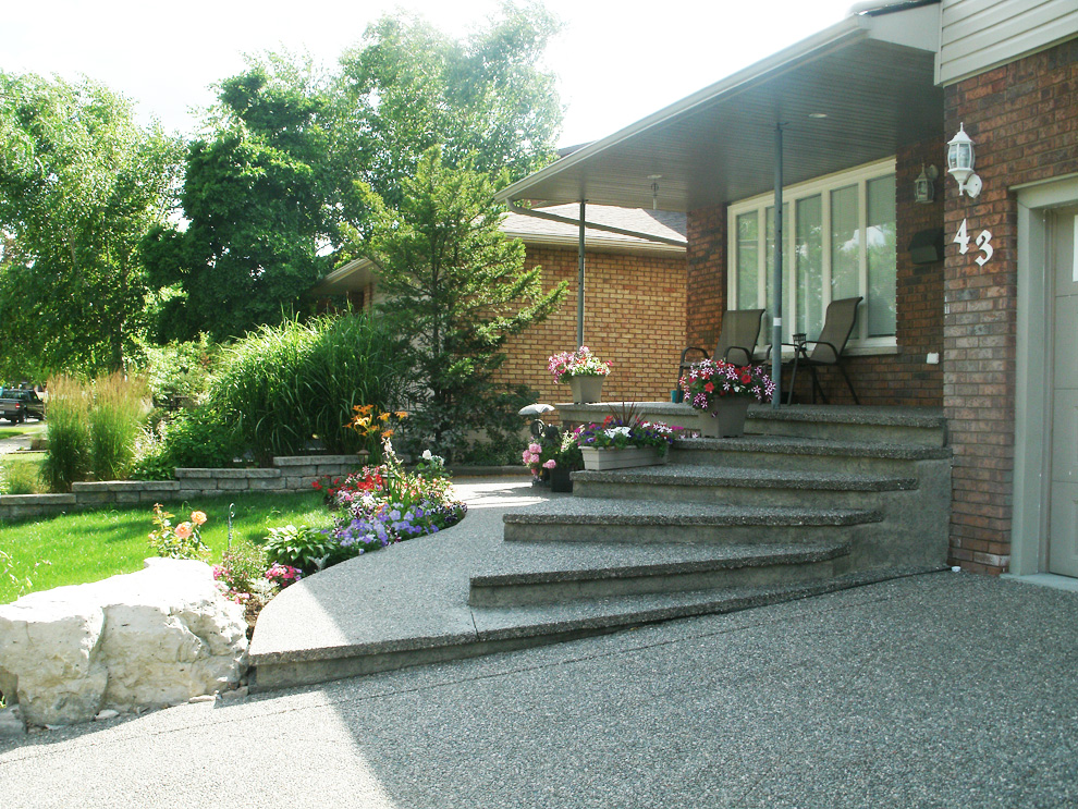 Exposed aggregate steps and driveway Hamilton ON