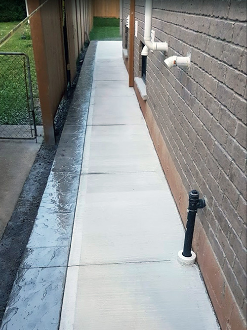 Broom Finish sidewalk with border Hamilton ON